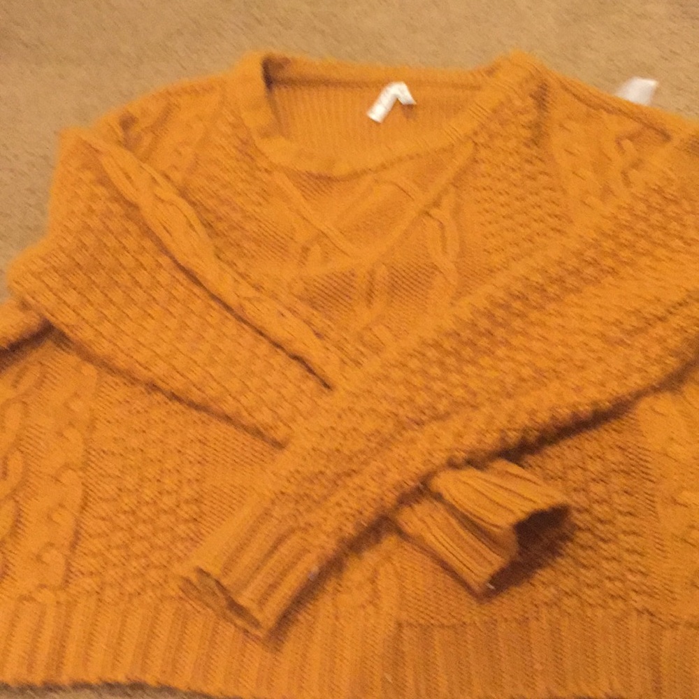 Sweater - Picture 2 of 2